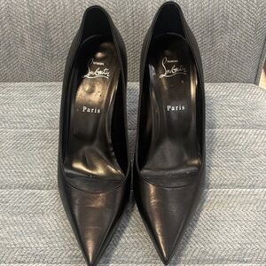 RED BOTTOMS!Christian Louboutin Black Pointed Heels Condora 85mm.Very comfy